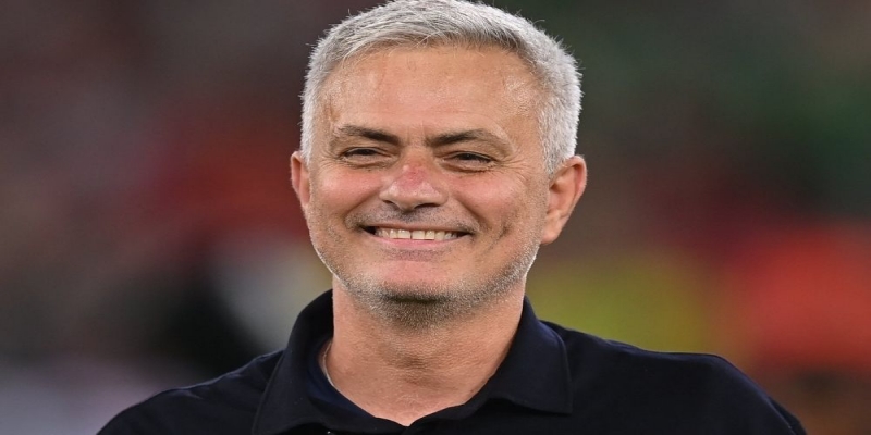 Jose Mourinho – Tiêu biểu cho lối đá phòng ngự phản công
